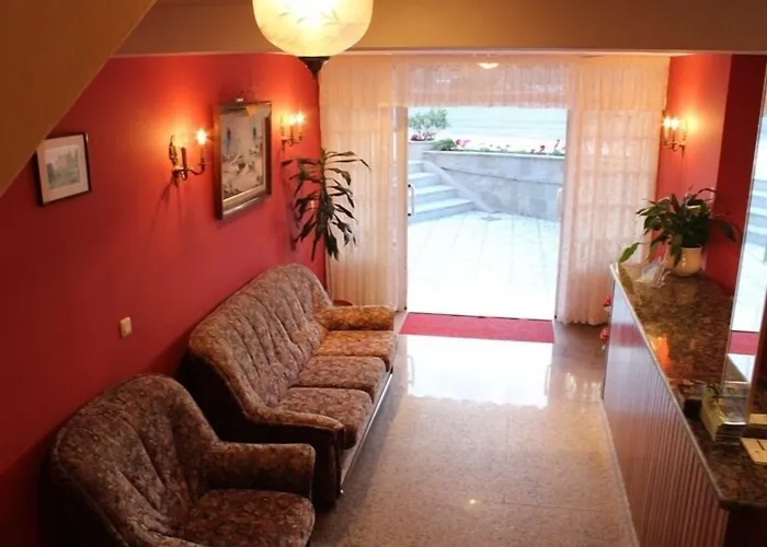 Xacobeo Otel *